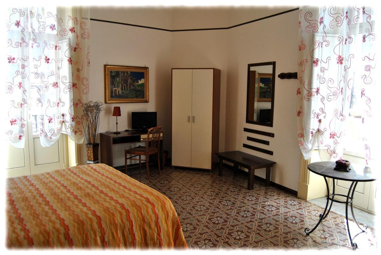 Bed And Breakfast D'Angelo Palermo Buitenkant foto